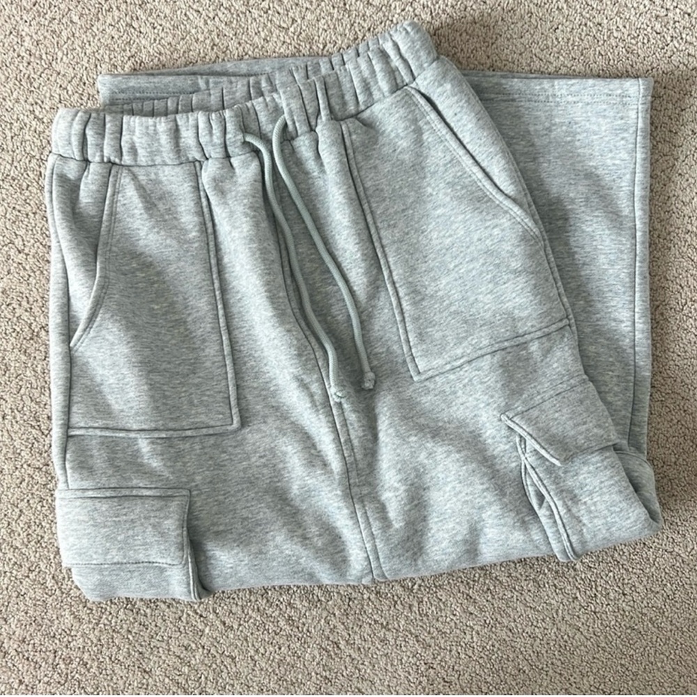 PAPERMOON GRAY CARGO SWEAT SKIRT
